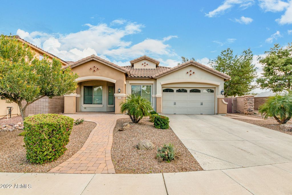 5553 S Roanoke St, Gilbert, AZ 85298