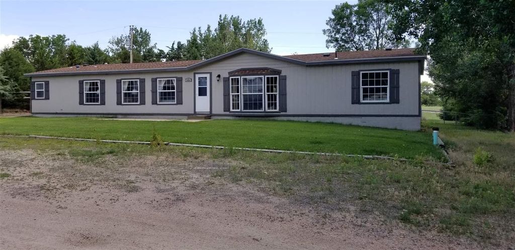 14 Petersons #2, Lewellen, NE 69147