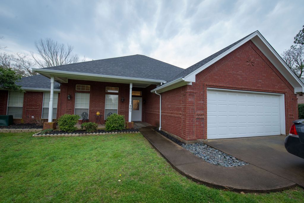 901 Greenbriar Ave, Keene, TX 76059 Trulia