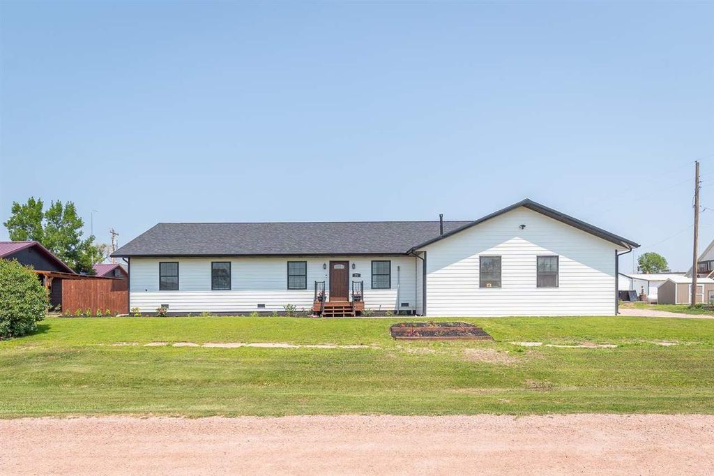 212 Vilas St, Hermosa, SD 57744