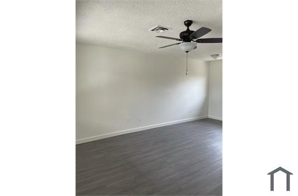 2215 Stewart Ave #F, Las Vegas, NV 89101
