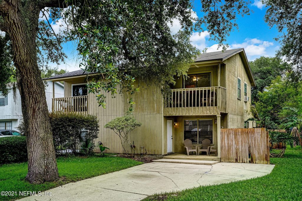 2125 Rosewood Dr, Neptune Beach, FL 32266