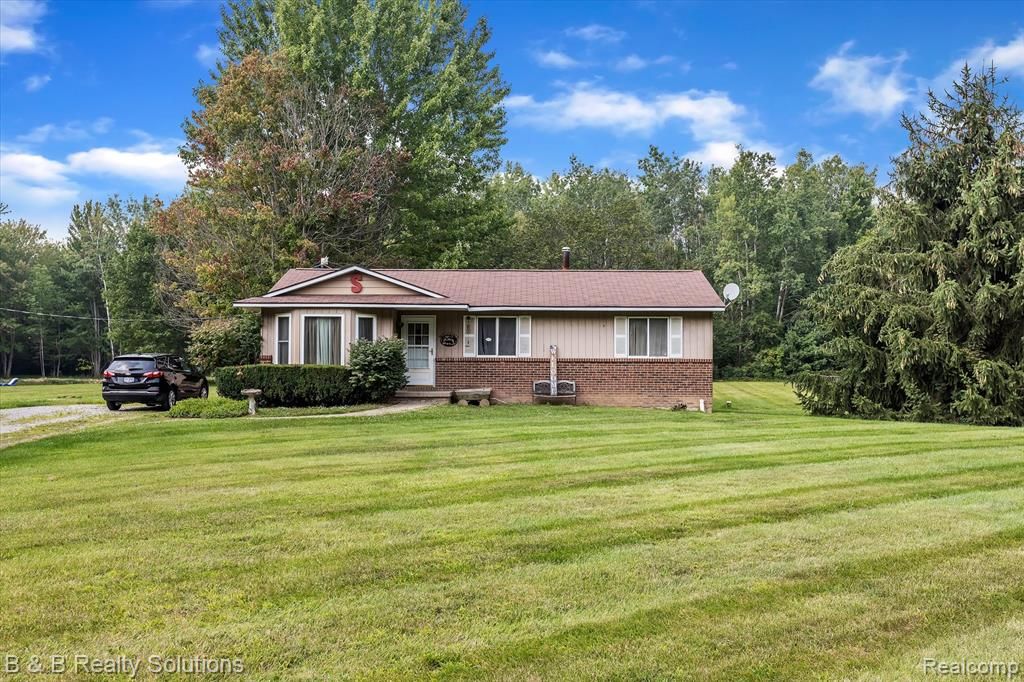 1531 N Branch Rd, North Branch, MI 48461 MLS 2210064001 Trulia