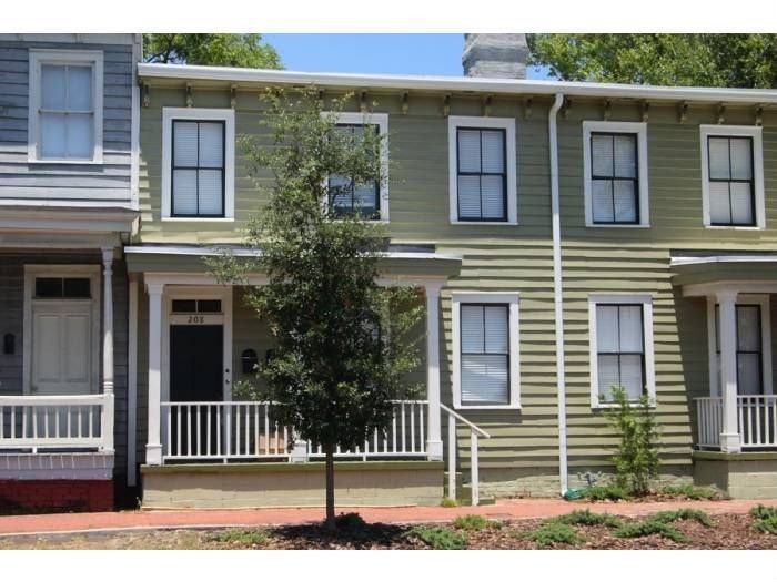 208B W Henry St, Savannah, GA 31401
