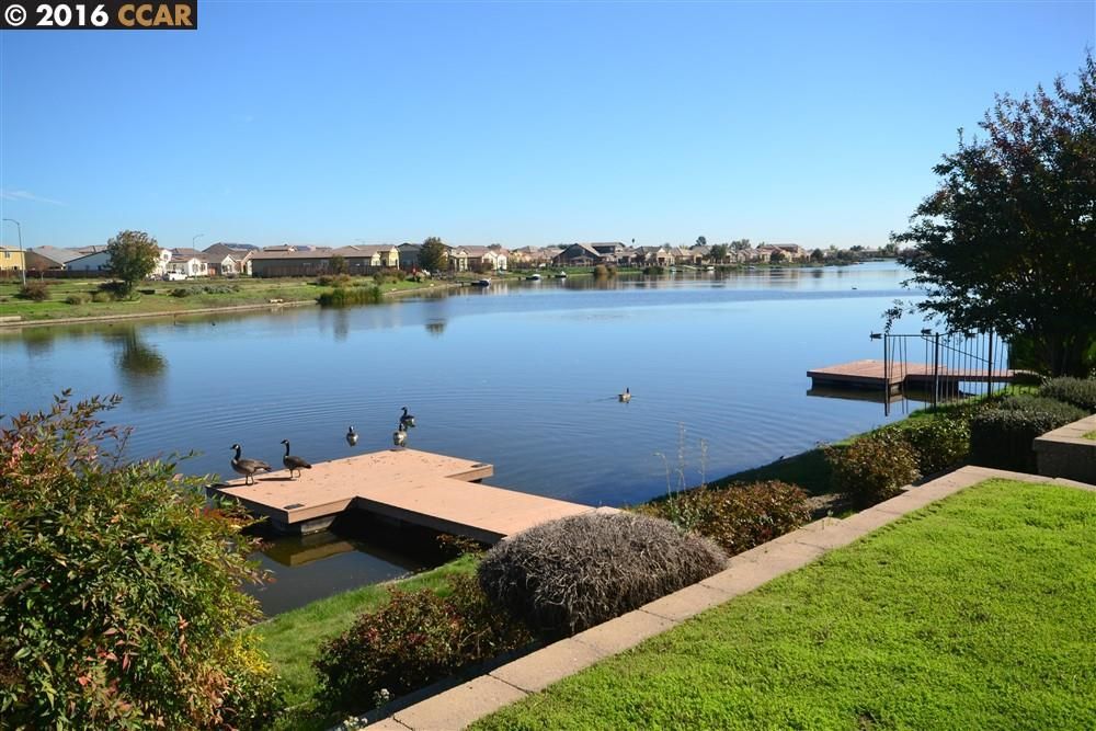 1082 Clear Lake Dr, Oakley, CA 5 Bed, 4 Bath SingleFamily Home 30