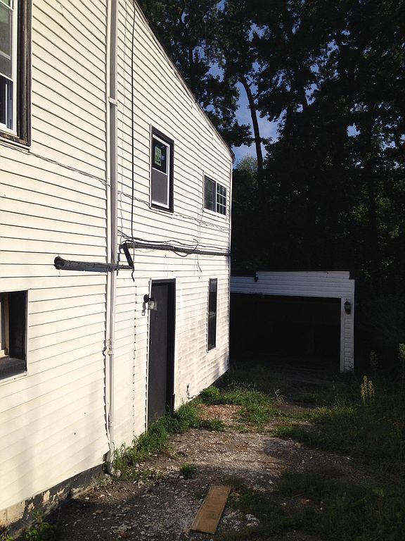 7011 Kent Town Dr, Hyattsville, MD 20785