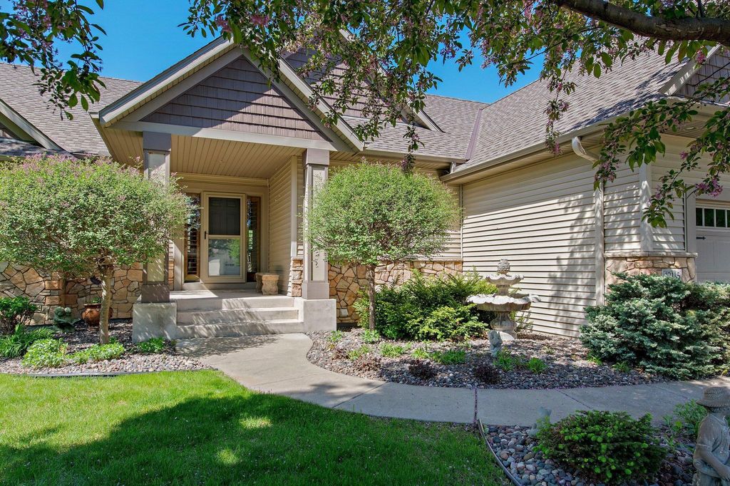 12145 Foxtail Ln S, Rogers, MN 55374