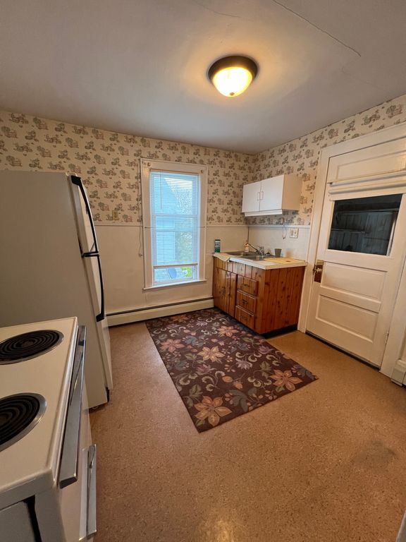 334 Main St 334, Forest City, PA 18421 Apartment for Sale