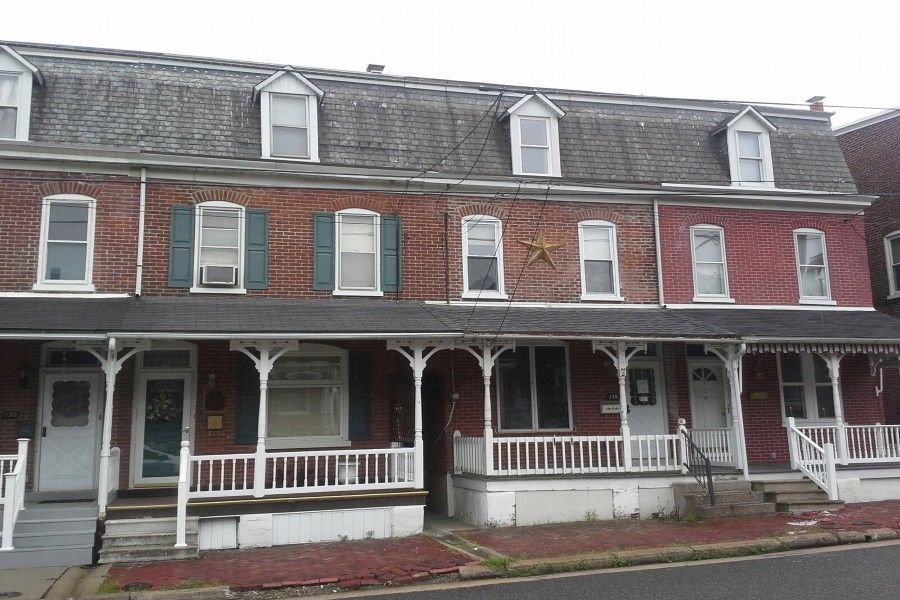 126 N Walnut St, Boyertown, PA 5 Bed, 2 Bath Townhouse 7 Photos