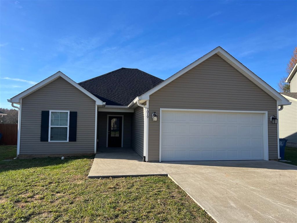 7019 Stone Meade Ct, Bowling Green, KY 42101