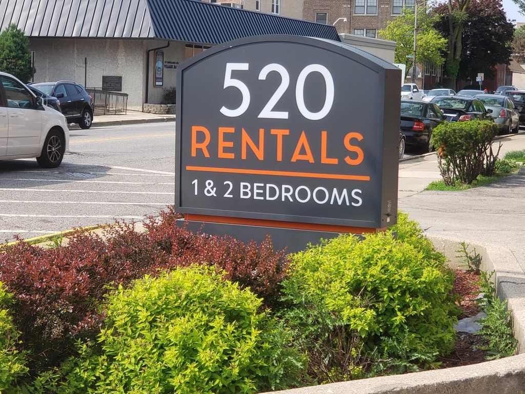 520 Des Plaines Ave #503, Forest Park, IL 60130