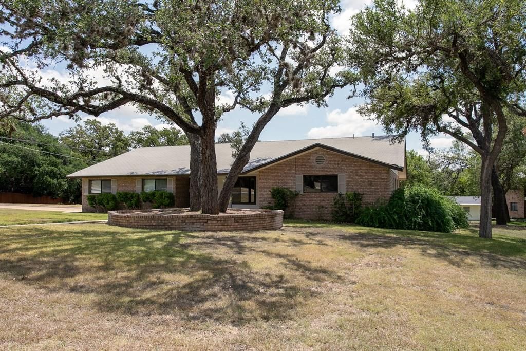 215 Harper Rd, Kerrville, TX 78028 Trulia