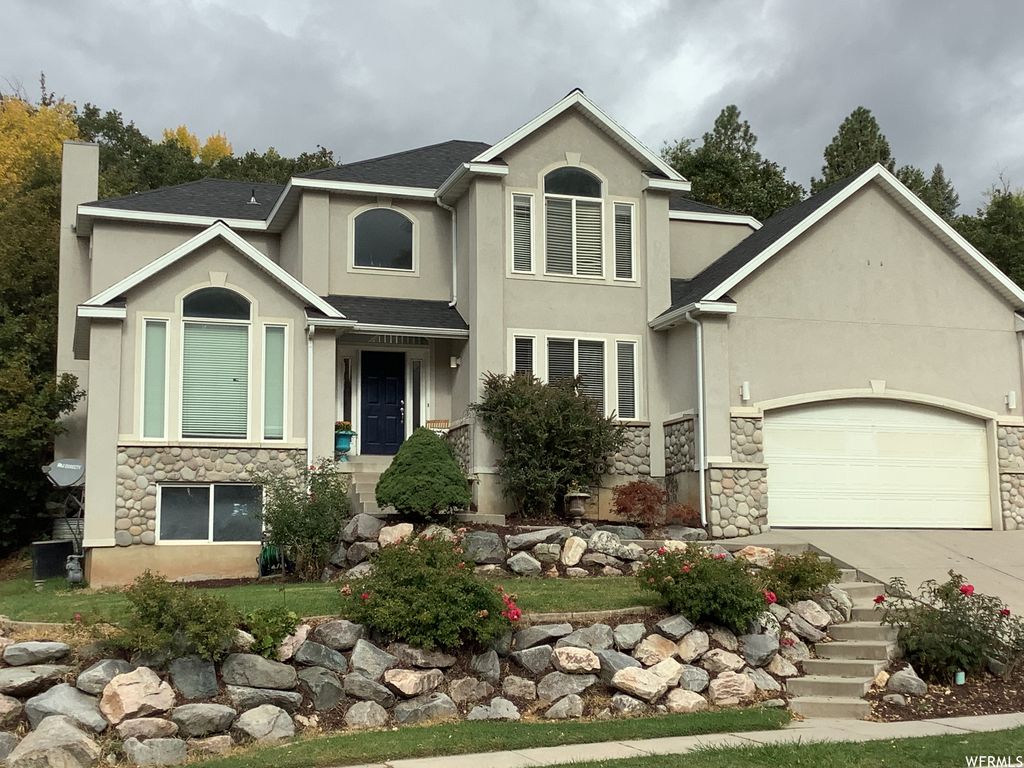 2439 E Oak Ln, Layton, UT 84040