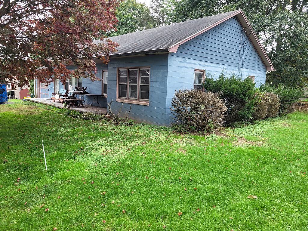 7 Helen St, Shamokin Dam, PA 17876