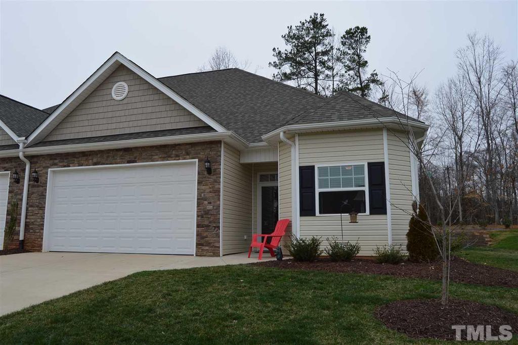 703 Village Lake Dr, Mebane, NC 3 Bed, 2 Bath Townhouse 25 Photos