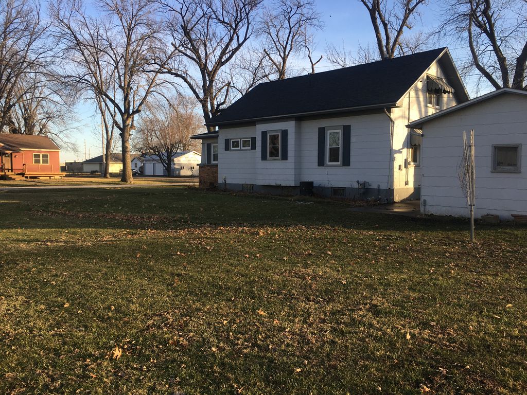 202 Lynn St, Donnellson, IA 3 Bed, 1 Bath SingleFamily Home 9 Photos Trulia