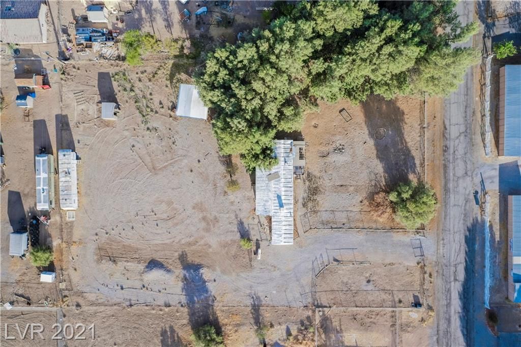 1611 W Donner St, Pahrump, NV 89048