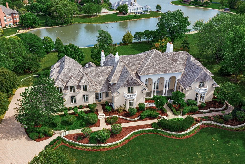 9 Lakeside Dr, South Barrington, IL 60010