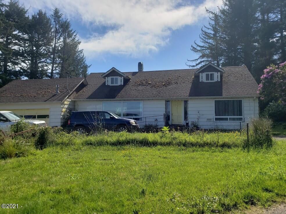 2449 NE 36th Dr, Lincoln City, OR 97367