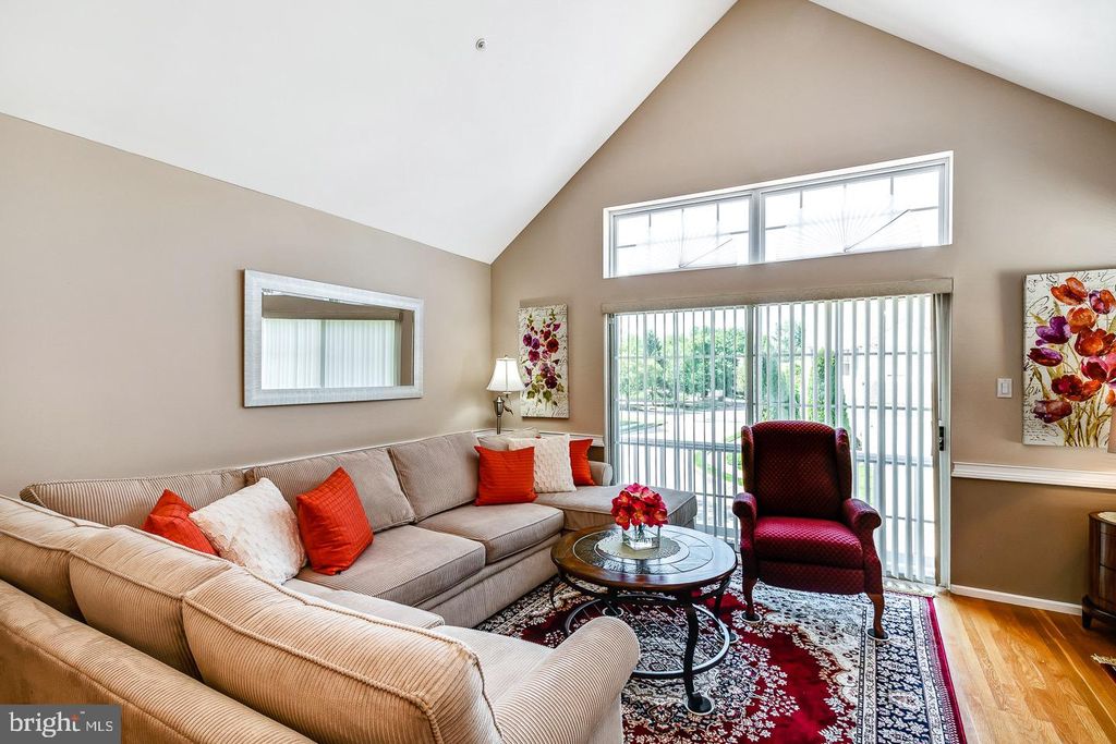 333 Tuvira Ln, Cherry Hill, NJ 08003