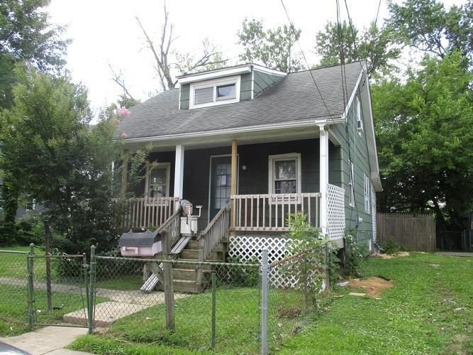 416 Pershing Ave, Collingdale, PA 19023