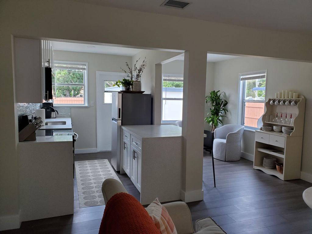 316 S Swinton Ave #A, Delray Beach, FL 33444