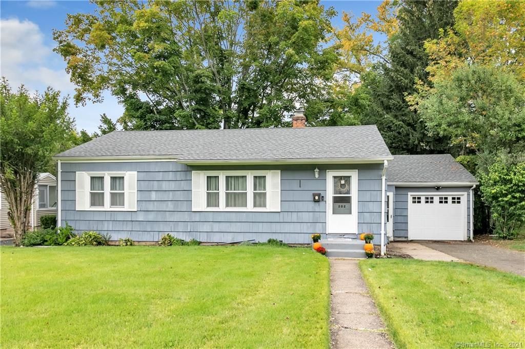 202 Belden Rd, Hamden, CT 06514