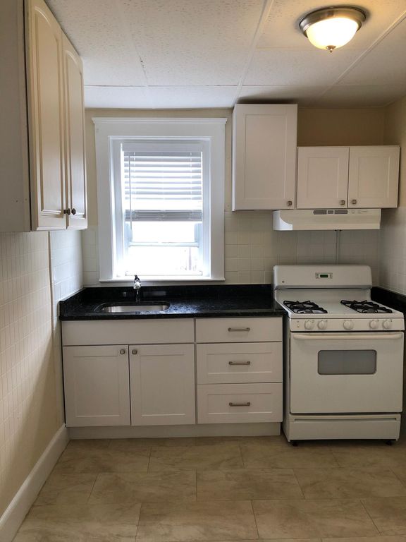2 Littles Ln #20, Peabody, MA 01960