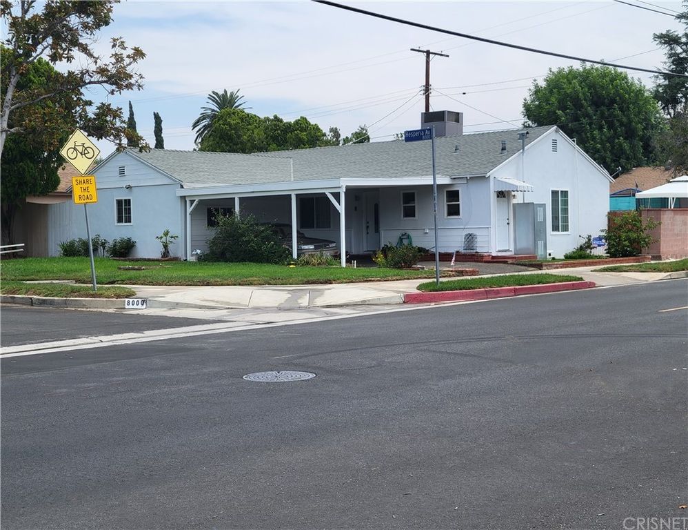 8000 Hesperia Ave, Reseda, CA 91335