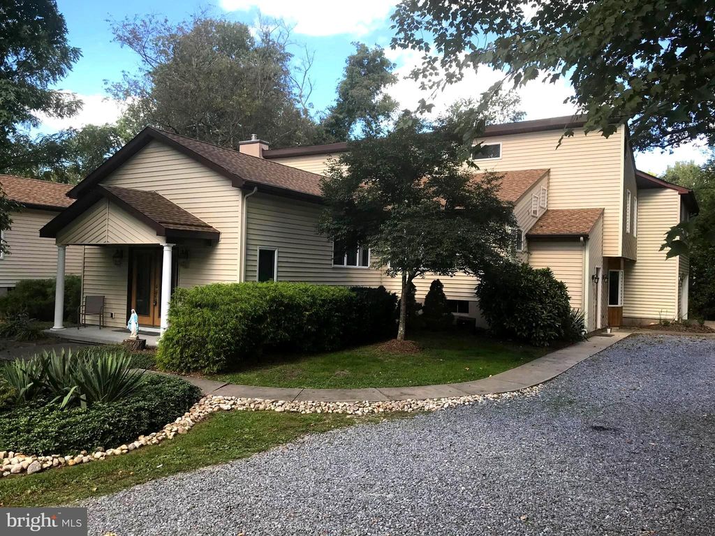 21 Hart Ln, Sewell, NJ 08080