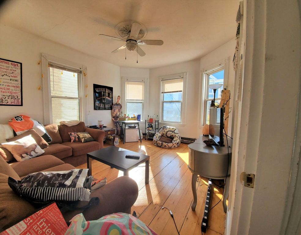 68 Calumet St #2B, Roxbury Crossing, MA 02120