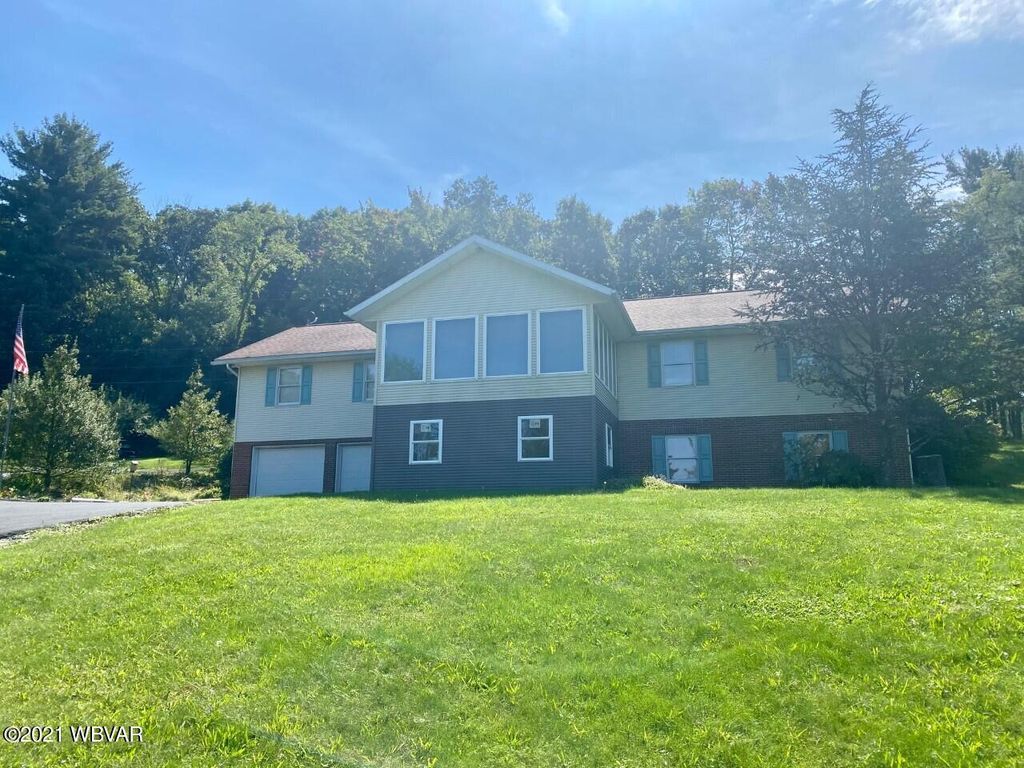 202 Shaw Rd, Williamsport, PA 17701