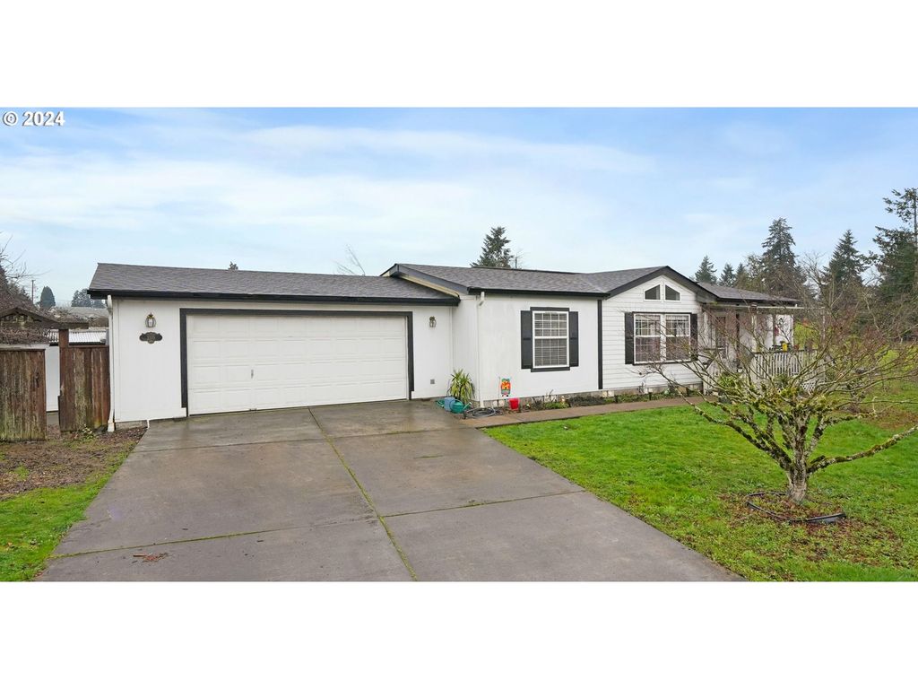 2175 Patrick Ct, Cottage Grove, OR 97424