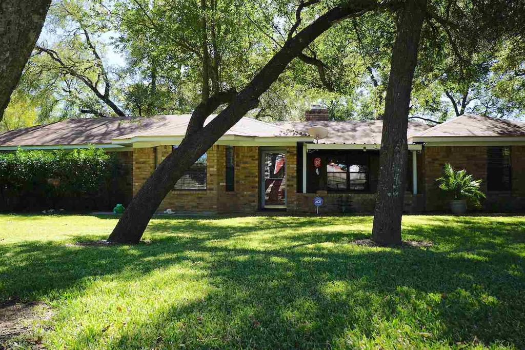 7909 N River Xing, China Spring, TX 76633 Trulia