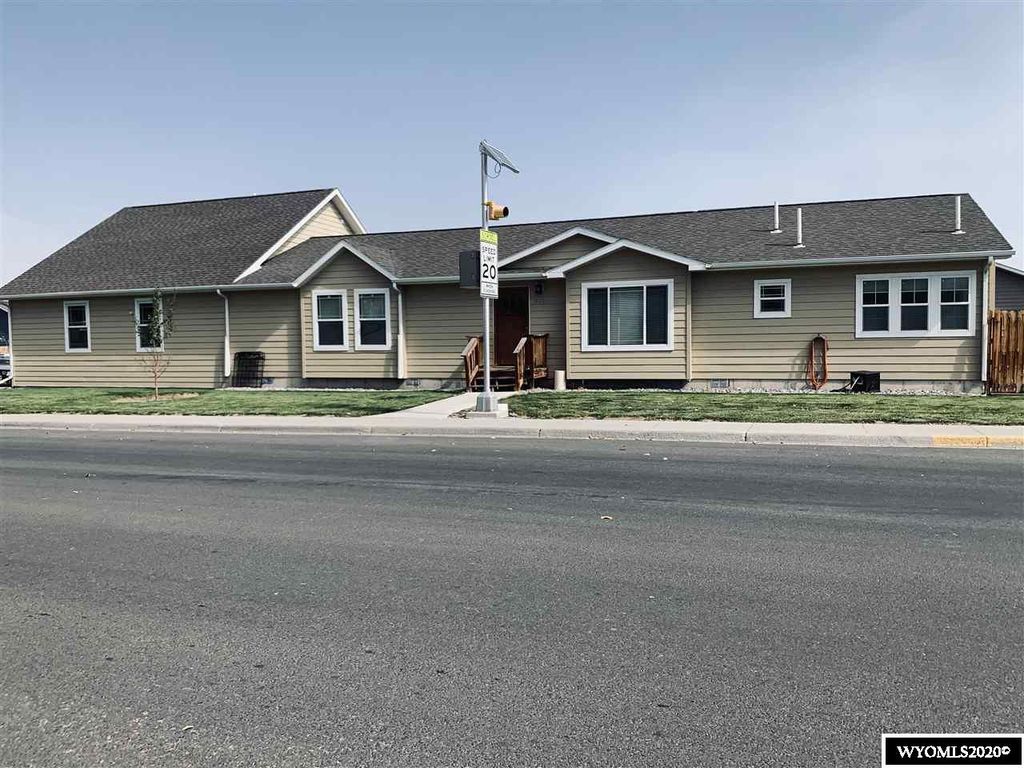 620 N 8th St, Lander, WY 82520 Trulia