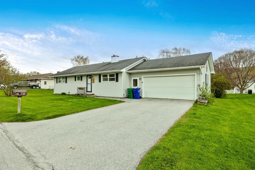 10 Potter Avenue, Saint Albans, VT 05478 Trulia