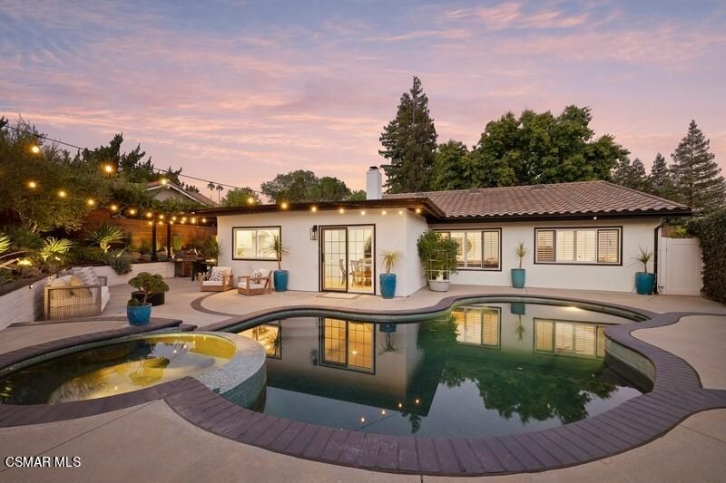 883 Hartglen Ave, Westlake Village, CA 91361