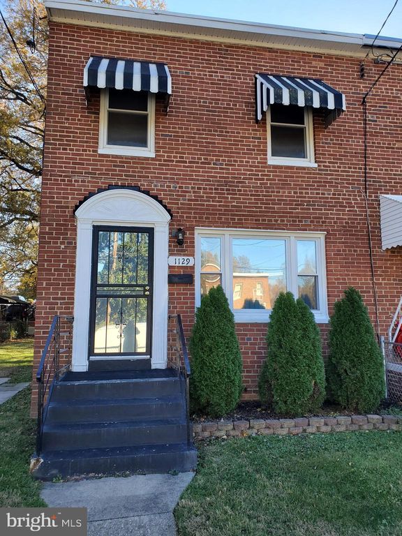 1129 Booker Dr, Capitol Heights, MD 20743