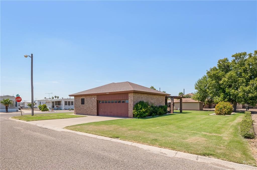 1801 Kennedy St, Mission, TX 78572