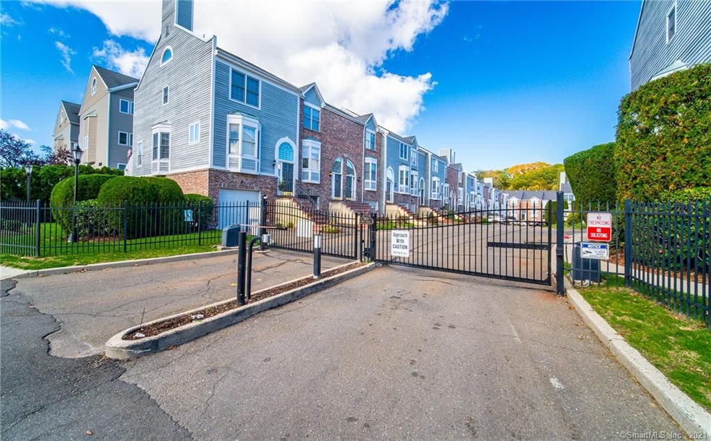 2612 North Ave #E3, Bridgeport, CT 06604