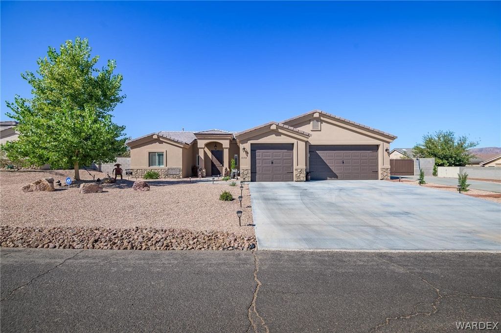 3103 N Jerome St, Kingman, AZ 86401 See Estimated Value