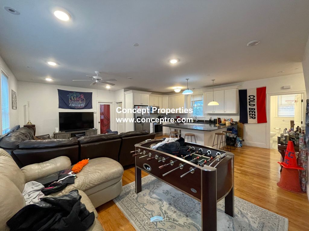 145 Centre St #2, Boston, MA 02119