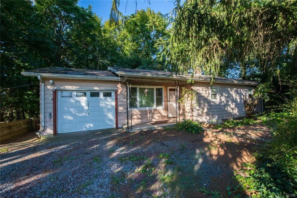 3405 Cherryville Rd, Northampton, PA 18067