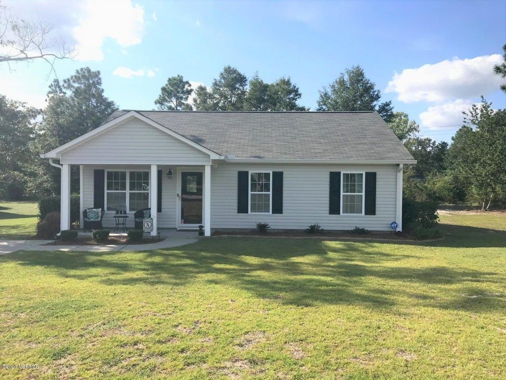 8593 Heirloom Dr NE, Leland, NC 28451 3 Bed, 2 Bath SingleFamily