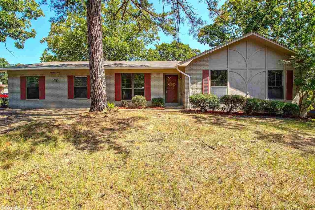 6312 Rolling Hills Dr, N Little Rock, AR 4 Bed, 3 Bath SingleFamily