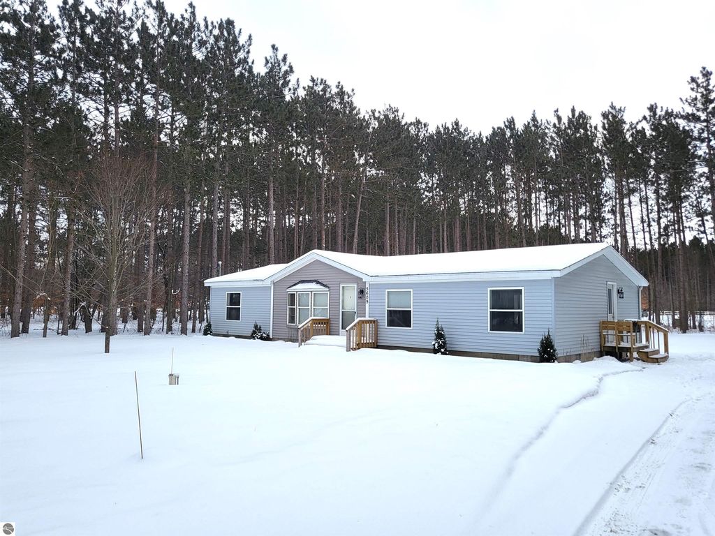 5609 Pine Aire Dr, Grawn, MI 49637 Trulia