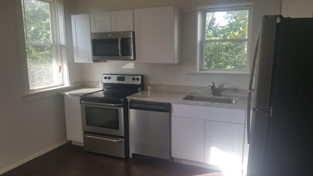 2215 Prather Ave #B, Saint Louis, MO 63139