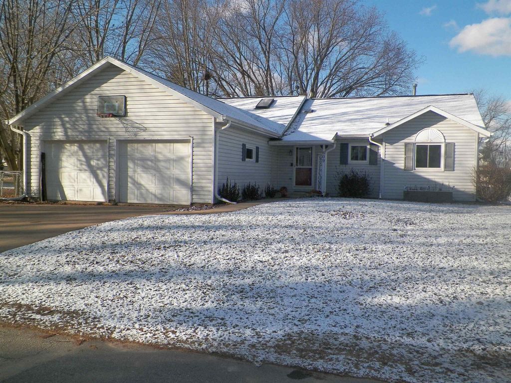 609 2nd St, Weyauwega, WI 54983 Trulia