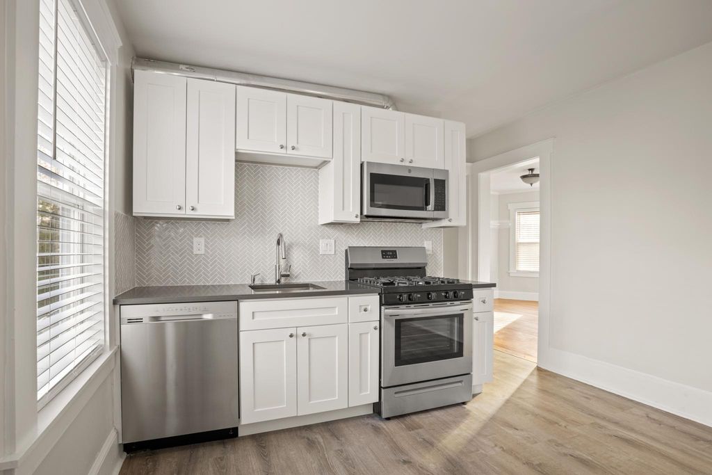 51 Alpha Rd #1, Dorchester Center, MA 02124