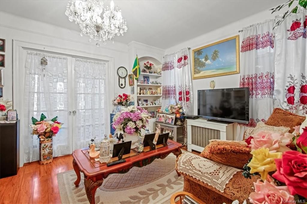 1938 Chatterton Avenue, Bronx, NY 10472 SingleFamily Home for Sale